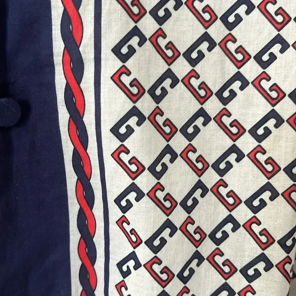 Gucci Button Down Shirt with Geometric Pattern - Picture 7 of 11